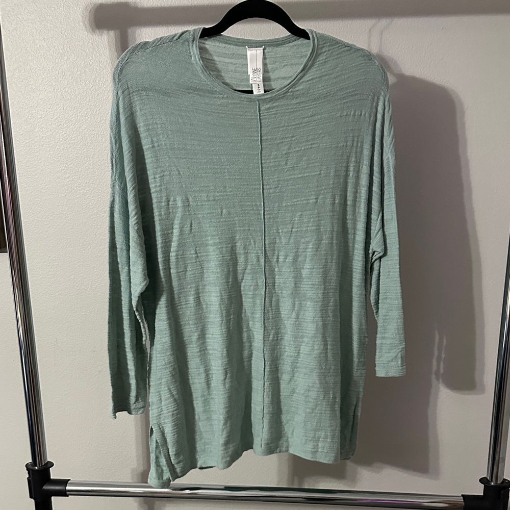 Wynne Layers Elegant Seafoam Long Sleeve Women's Top